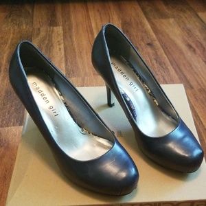 Navy blue pumps